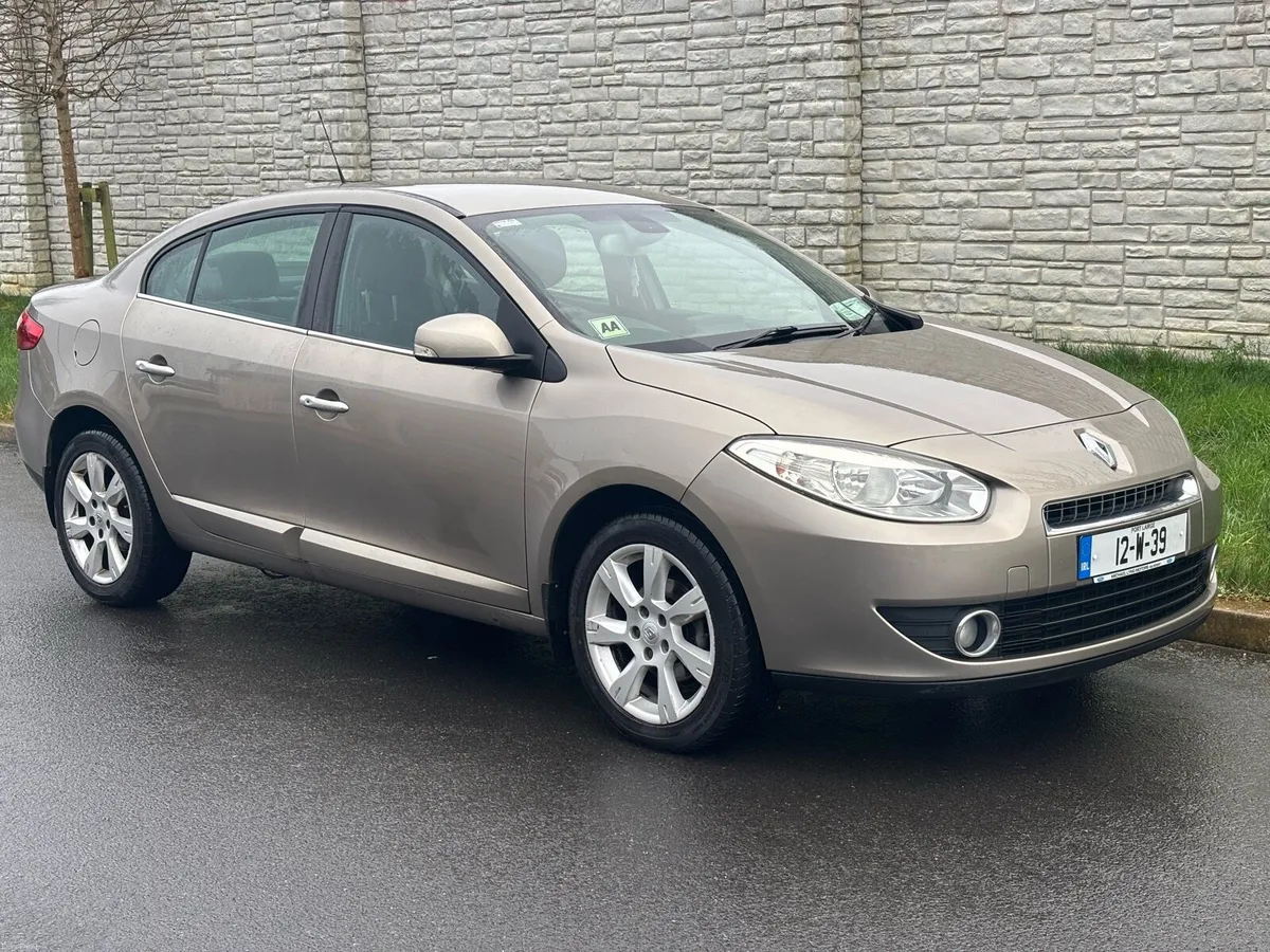 2012 Renault Fluence 1.5 Diesel Tom Tom - Image 2