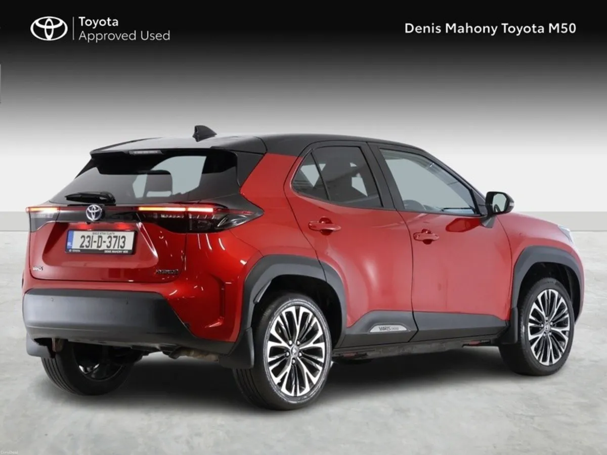 Toyota Yaris Cross Sol Hybrid - Image 2