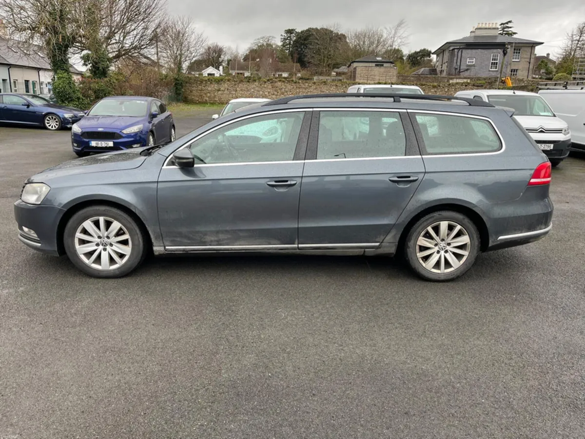 Volkswagen Passat CL 1.6 BLUEMOTION MANUAL 6SPEED - Image 4