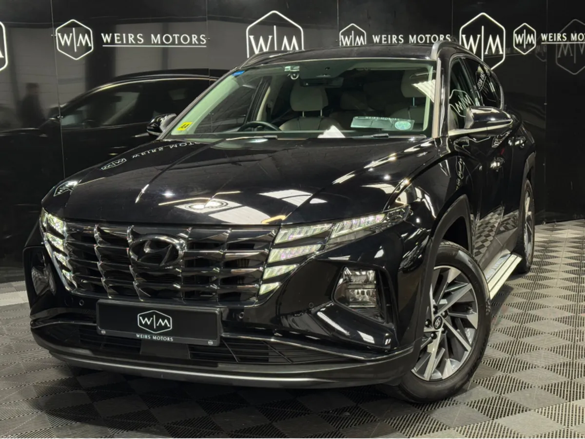 Hyundai Tucson EXECUTIVE PLUS DIESEL SIDE STEPS LE - Image 2