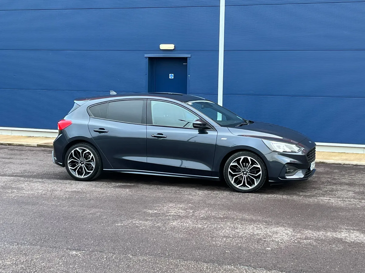 Ford Focus 2020 ST Line diesel top spec Immaculate - Image 4