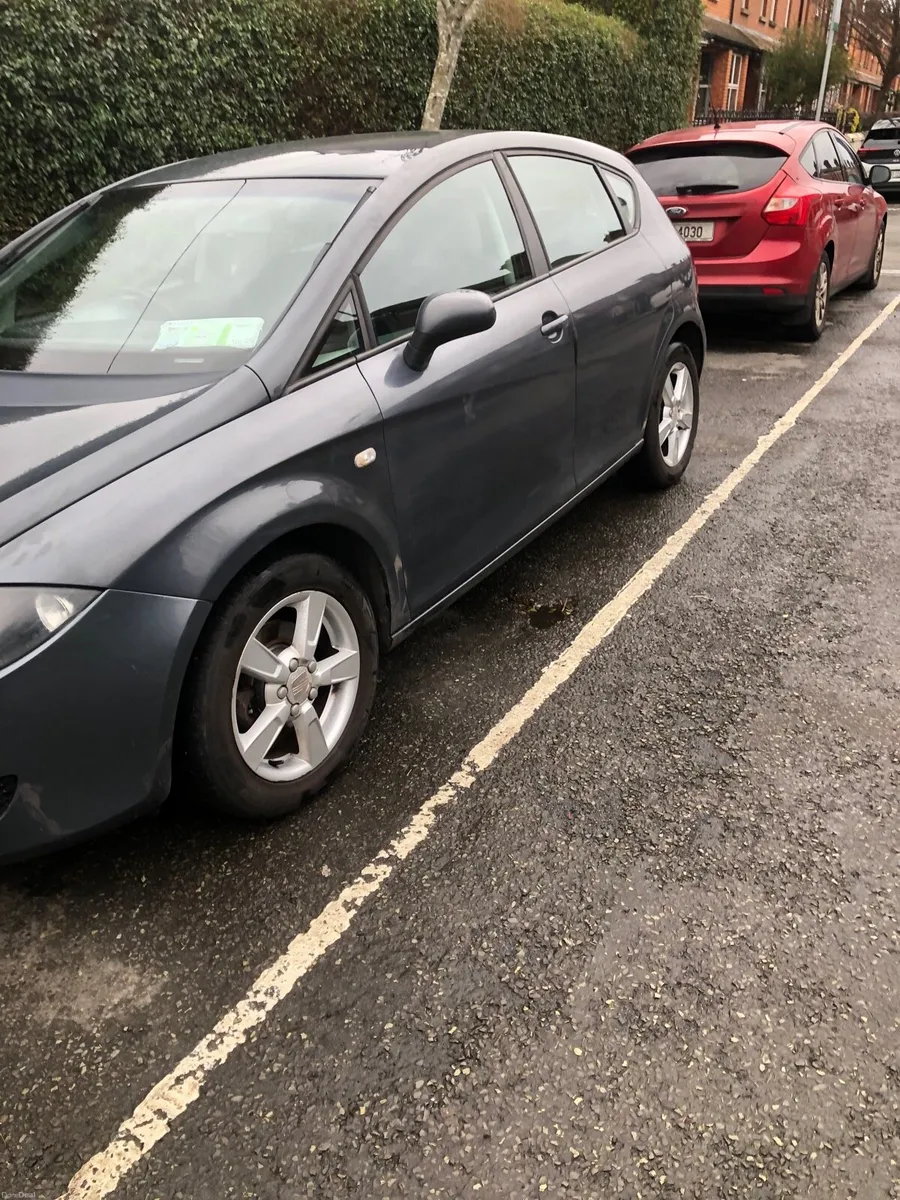 Seat Leon 1.4 petrol 2008 tax 04 : nct 09 - Image 1