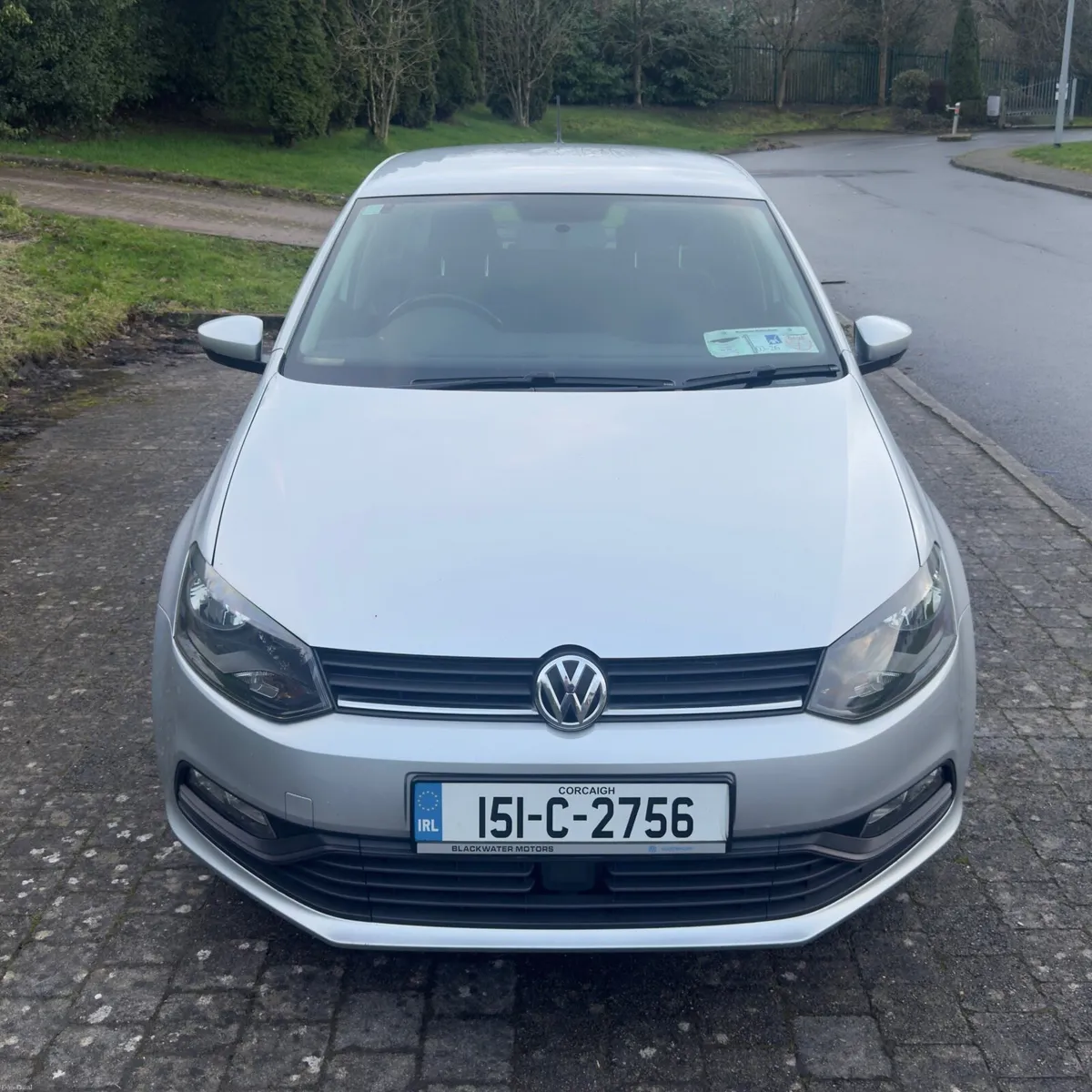 2015 VW Polo Trendline Silver Petrol 1.0L - Image 2