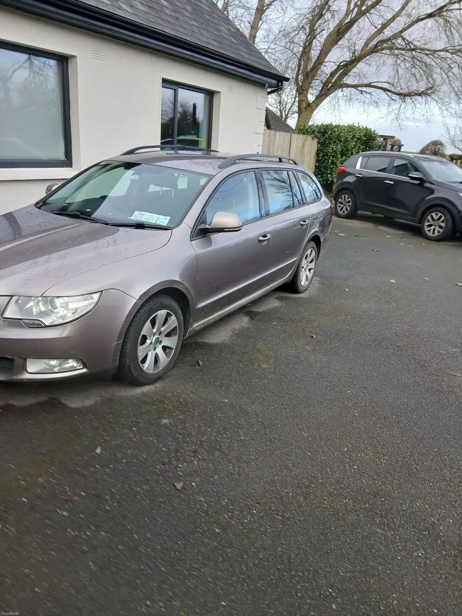 Skoda Superb 2010 - Image 3