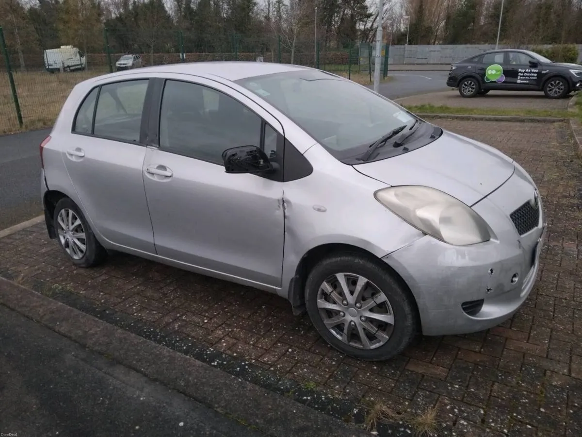 Toyota yaris 2007 - Image 3