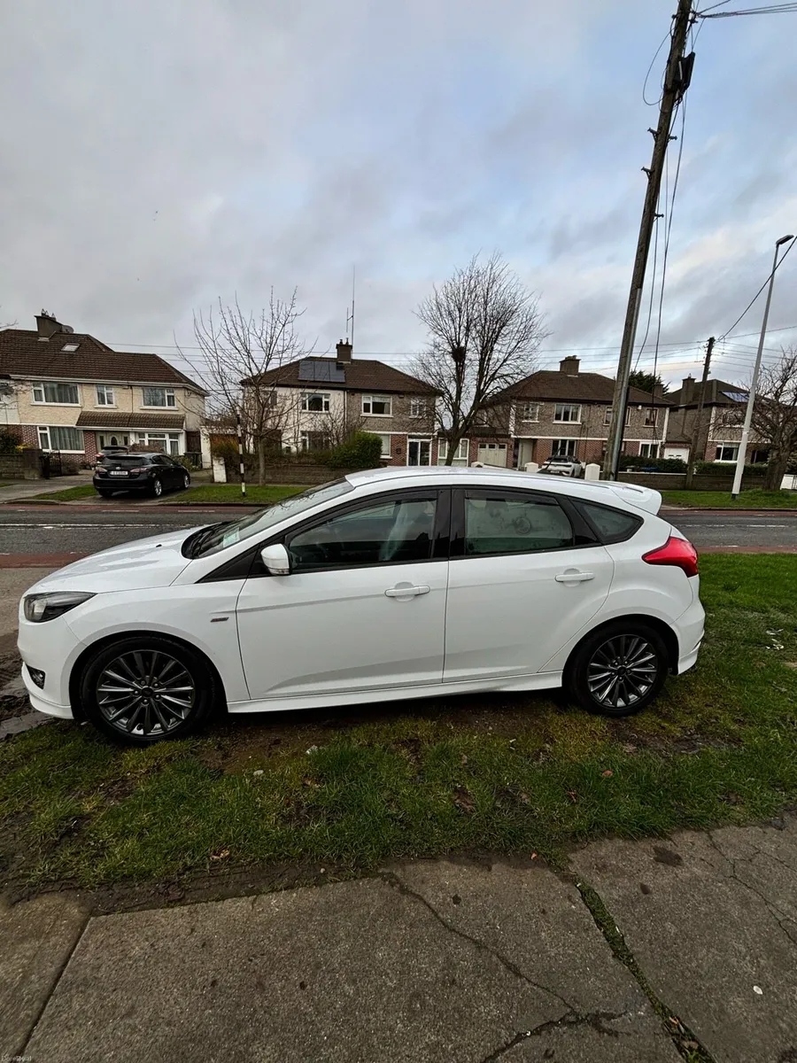 2018 Ford Focus 1.0 Ecoboost(White - Image 2