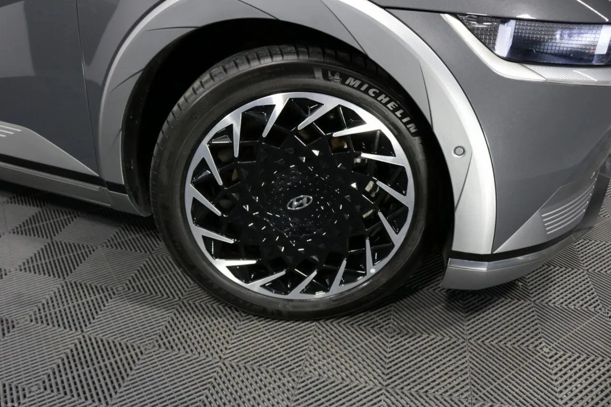 Hyundai IONIQ 5 PLATINUM 77 KwH TOP SPEC EV - Image 4