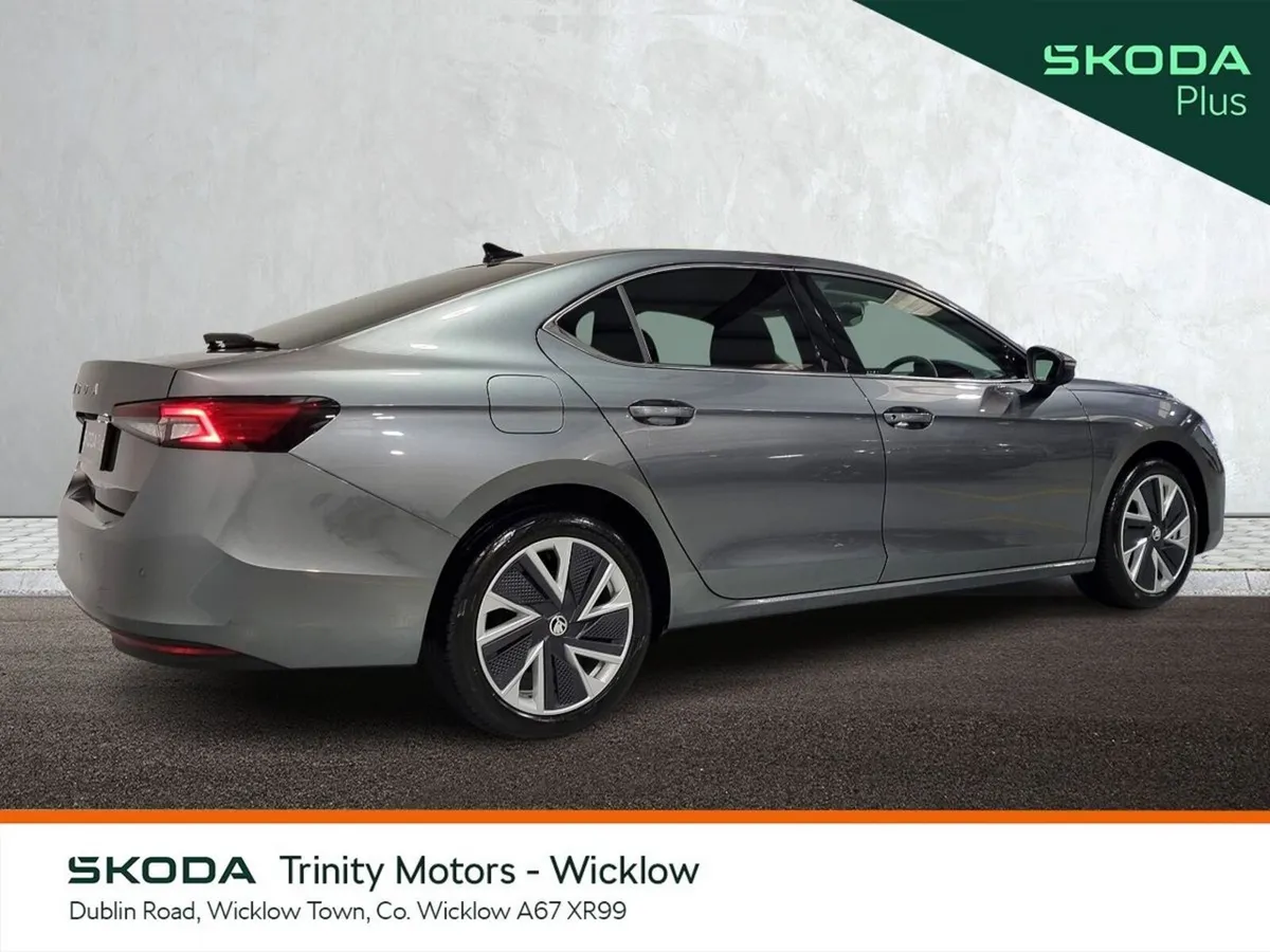 Skoda Superb ** SELECTION+ ** 2.0TDI 150 BHP ** DS - Image 3