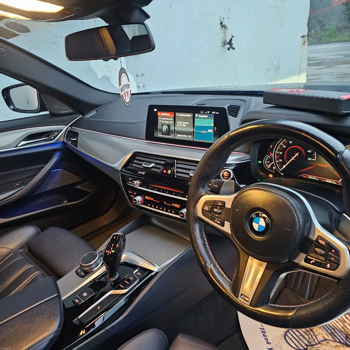 BMW 5-Series 2017 - Image 2