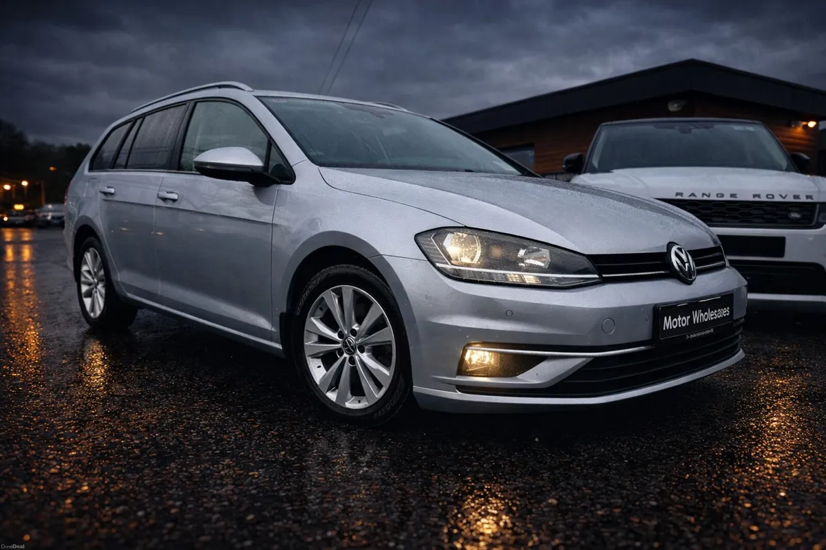 16 VW GOLF 1.6 TDI COMFORTLINE ESTATE low kms - Image 1