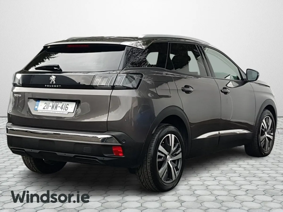 Peugeot 3008 1.5 BlueHDi 130bhp Allure - Image 2