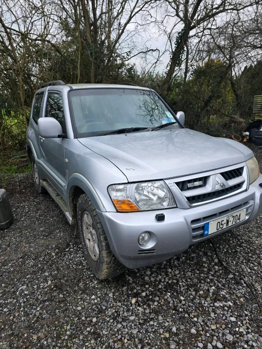 Mitsubishi Pajero - Image 1