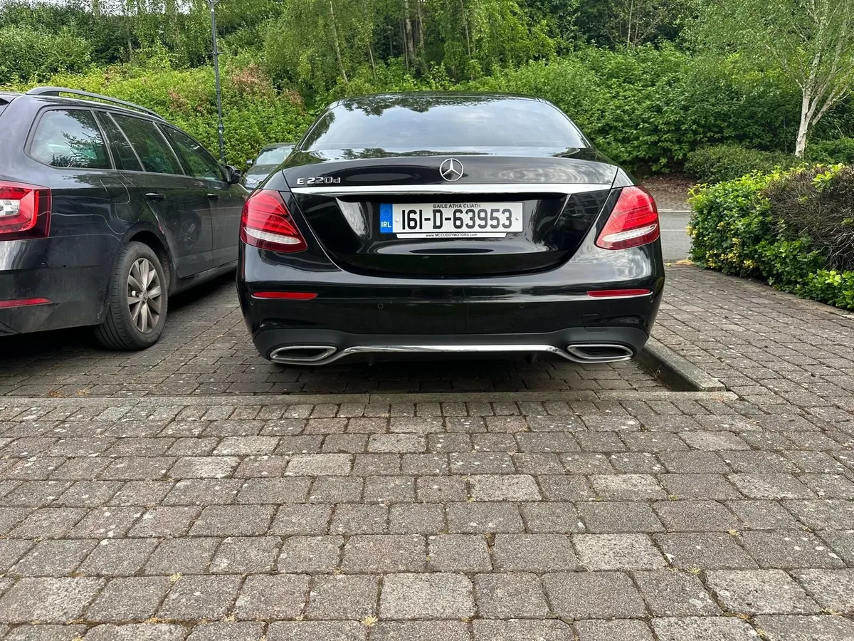 Mercedes-Benz E-Class 2016 AMG - Image 4