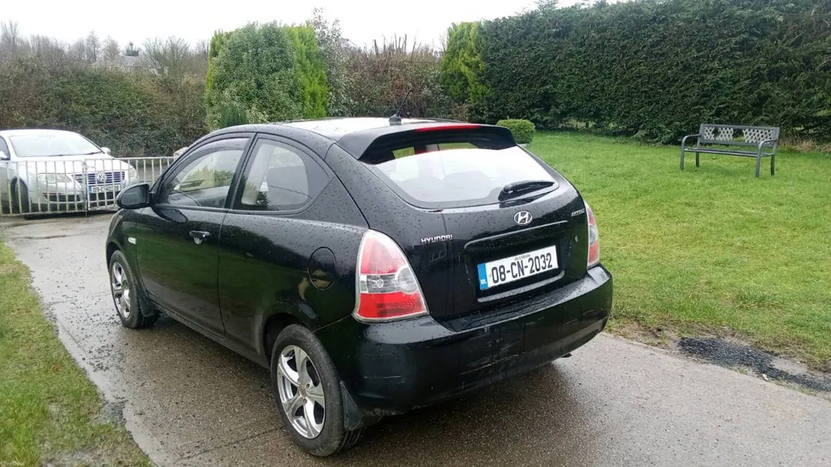 Hyundai accent - Image 3