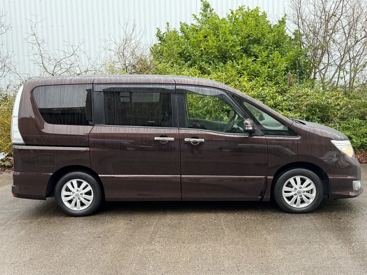 Nissan Serena 8 Seater HighwayStar - Image 2