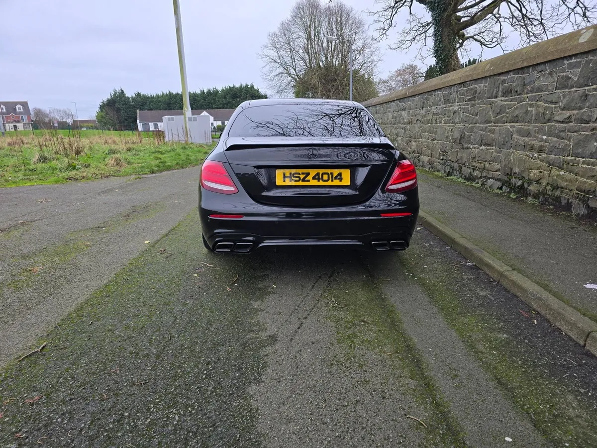 New model - 2016 Mercedes-Benz E220d AMG line - Image 2