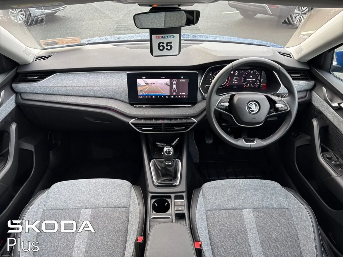 Skoda Octavia Selection Plus 2.0TDI 115HP With Ext - Image 2