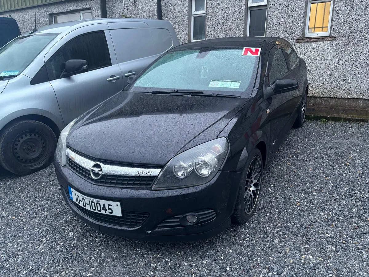 Opel Astra 1.4 GTC Sport - Image 2