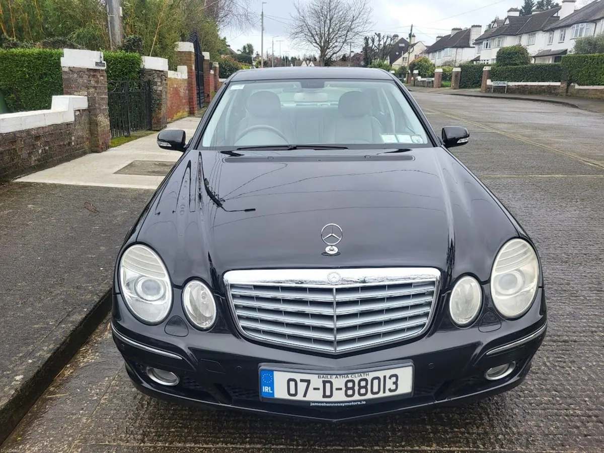 Mercedes E Class | Only 120,000m | 'AS NEW' - Image 1