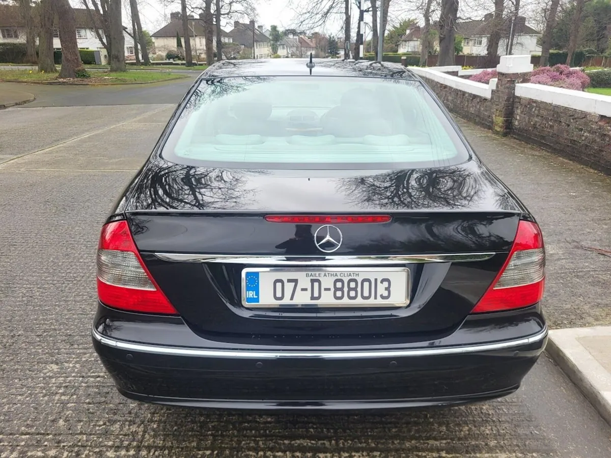 Mercedes E Class | Only 120,000m | 'AS NEW' - Image 3