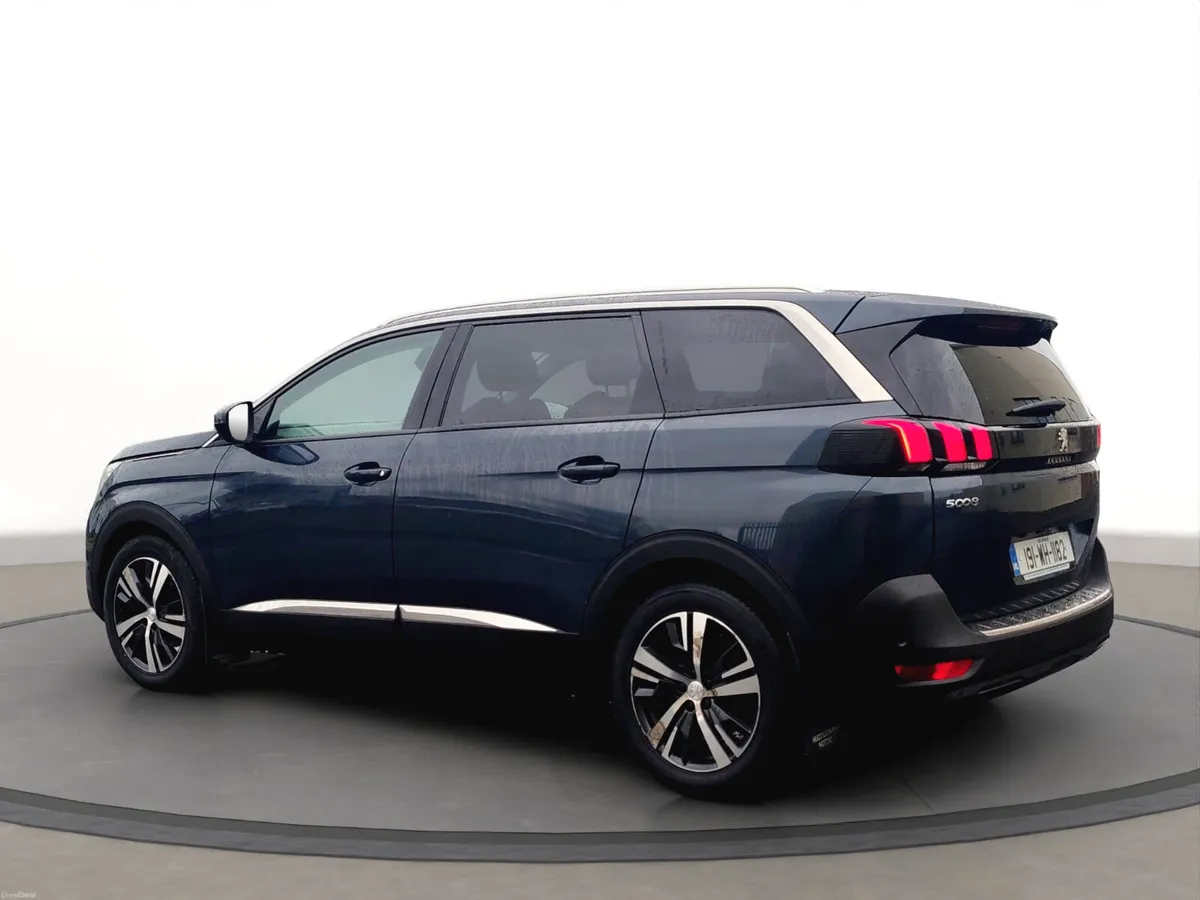Peugeot 5008 Diesel 7 Seat - Image 3