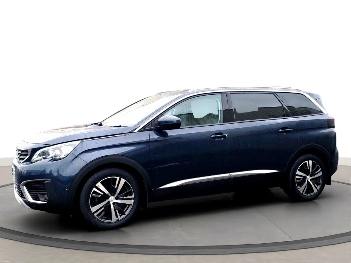 Peugeot 5008 Diesel 7 Seat - Image 1