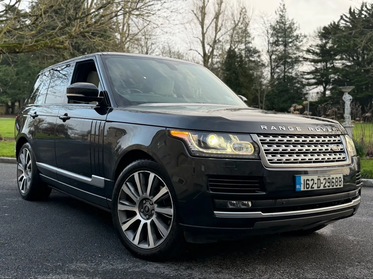 2016 (162) LandRover RangeRover Vogue - Image 1