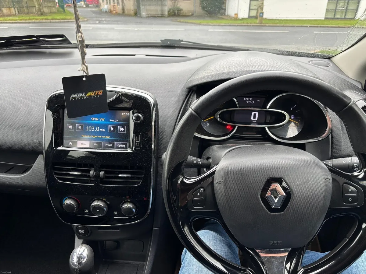 Renault Clio 2013 - Image 4