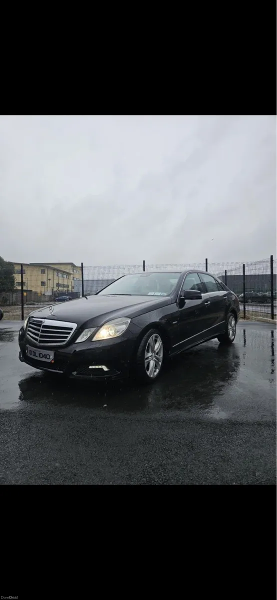 Mercedes E-class 220 2010 - Image 3
