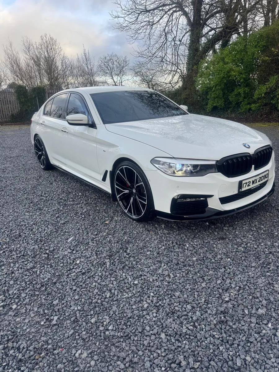 BMW 5 series G30 - Image 2