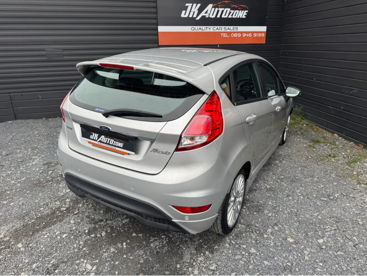 Ford Fiesta 1.0 AUTO 5DR - Image 4