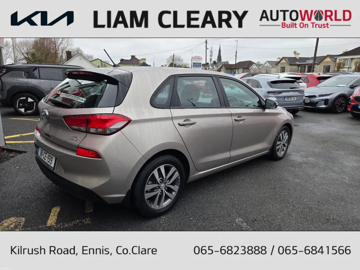 Hyundai i30 I 30 DELUXE 5DR - Image 3