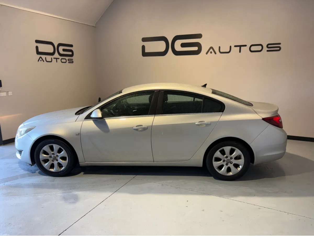 Opel Insignia SC 1.6 CDTI 136PS - Driving great - Image 1