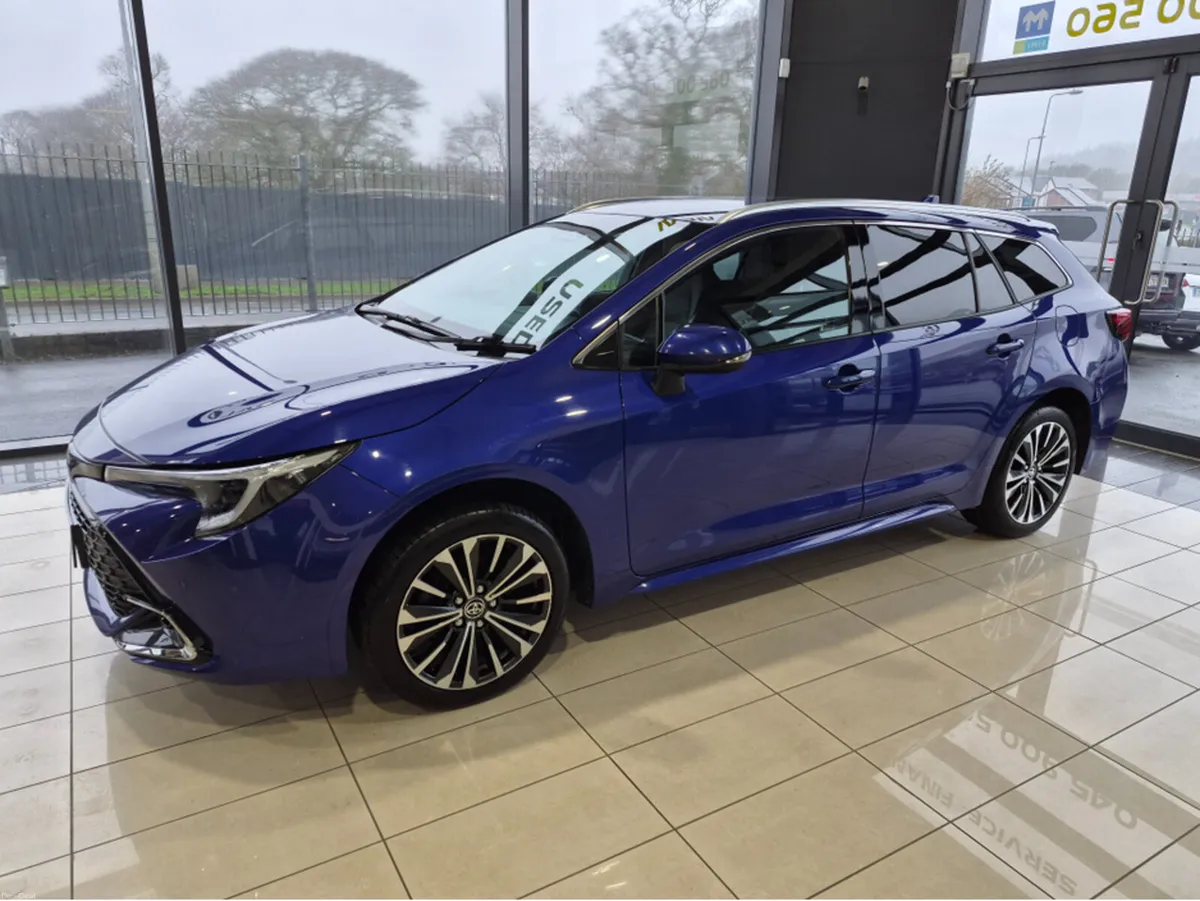 Toyota Corolla HYB SOL T/S - Image 1