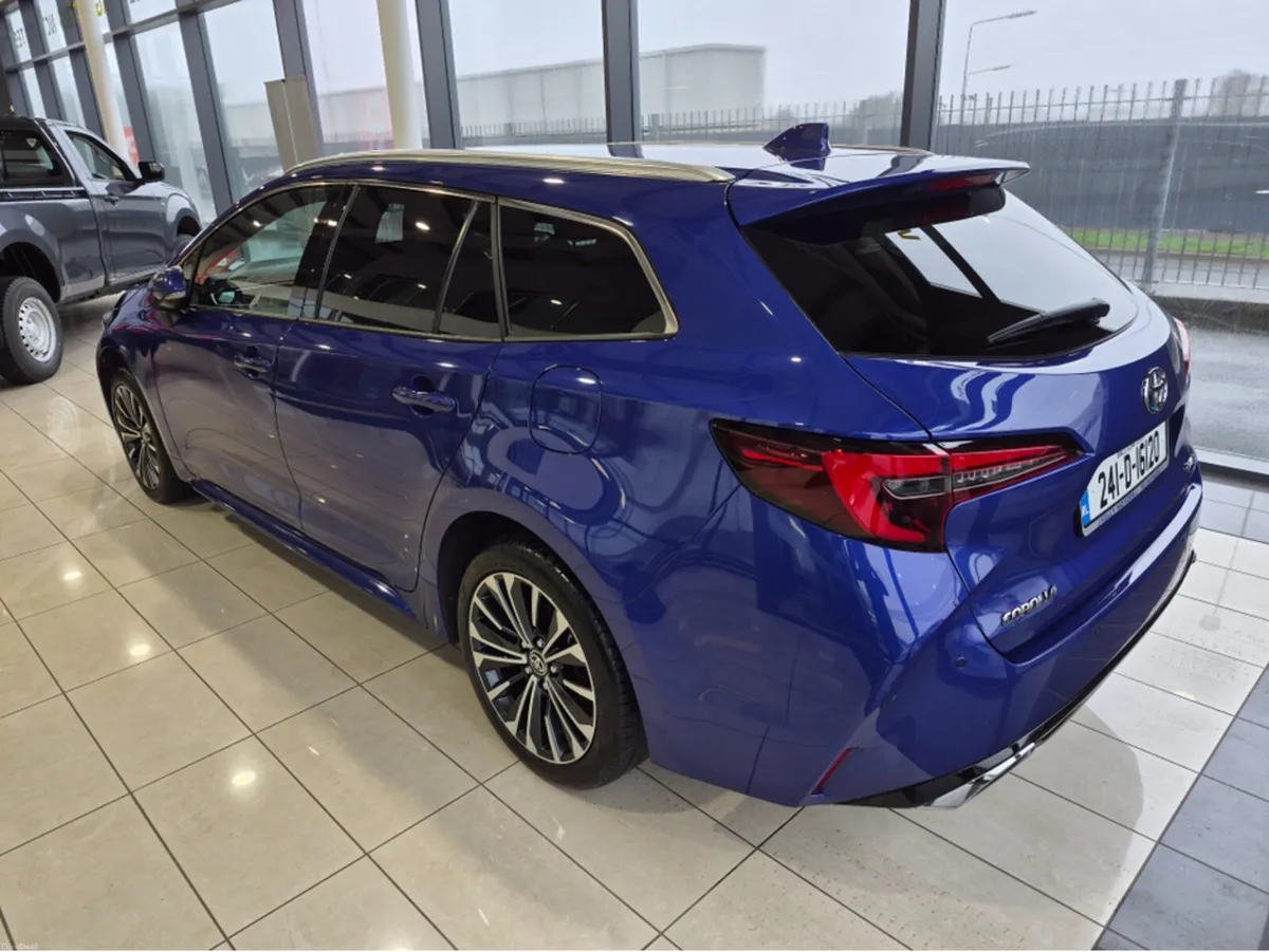 Toyota Corolla HYB SOL T/S - Image 4