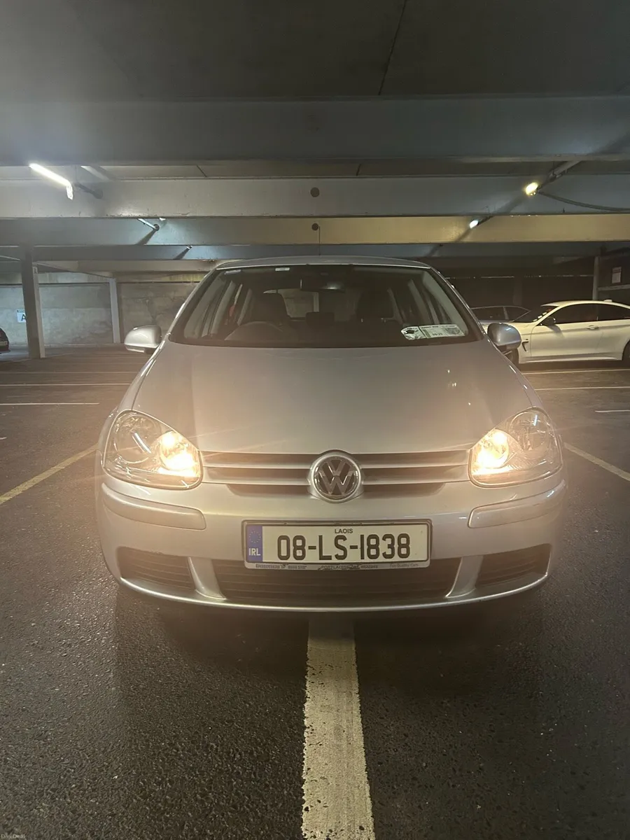 2008 Volkswagen Golf - Image 2