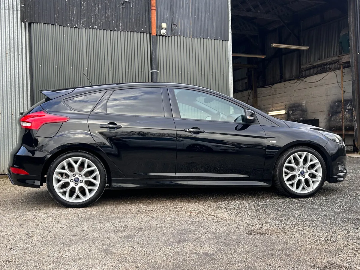 Ford Focus 2018 st line - Image 3