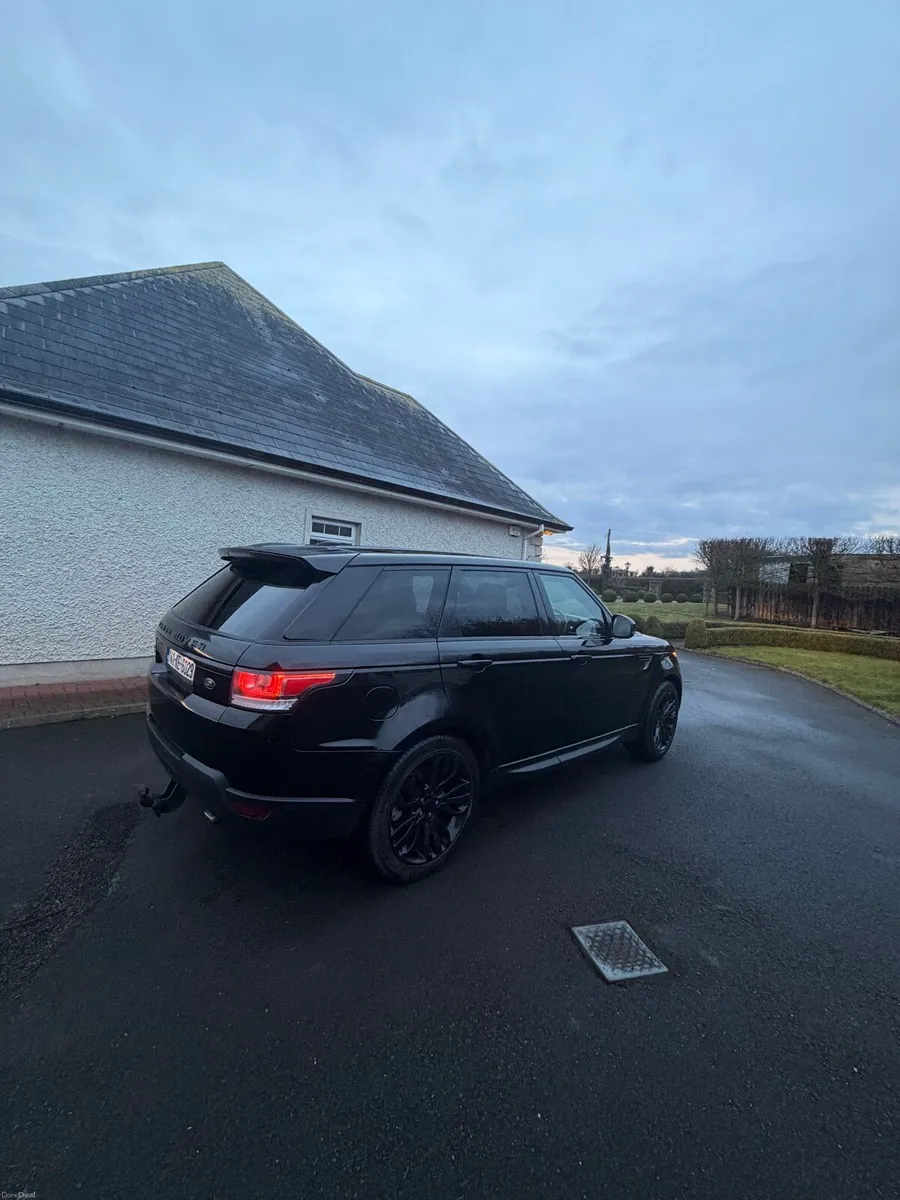 Range Rover sport 5 seat crew cab - Image 3