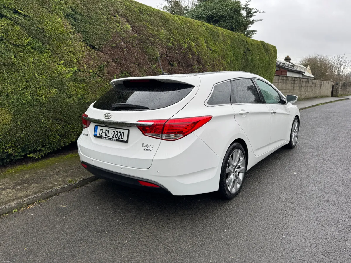 Hyundai i40 Premium high spec low mileage - Image 4