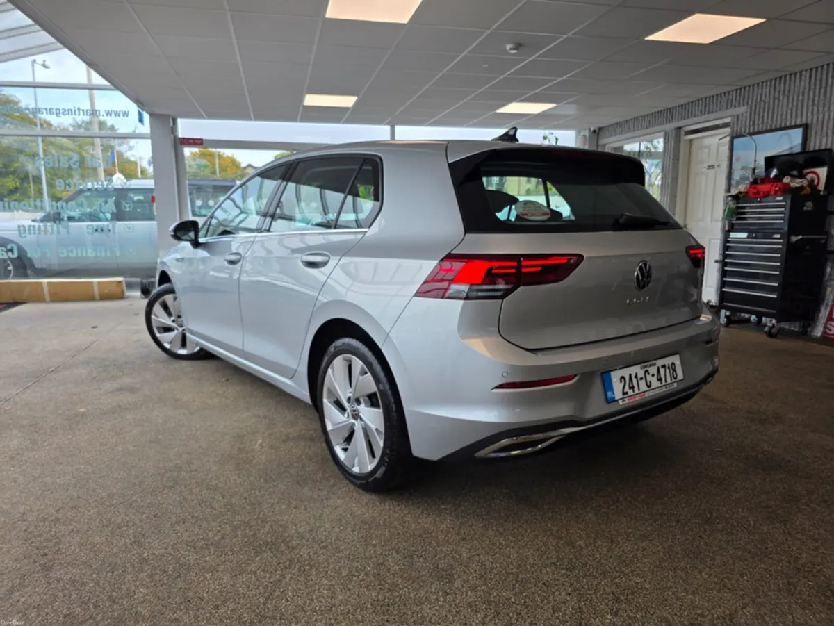 Volkswagen Golf STYLE 2.0 TDI 115HP 5DR - Image 3