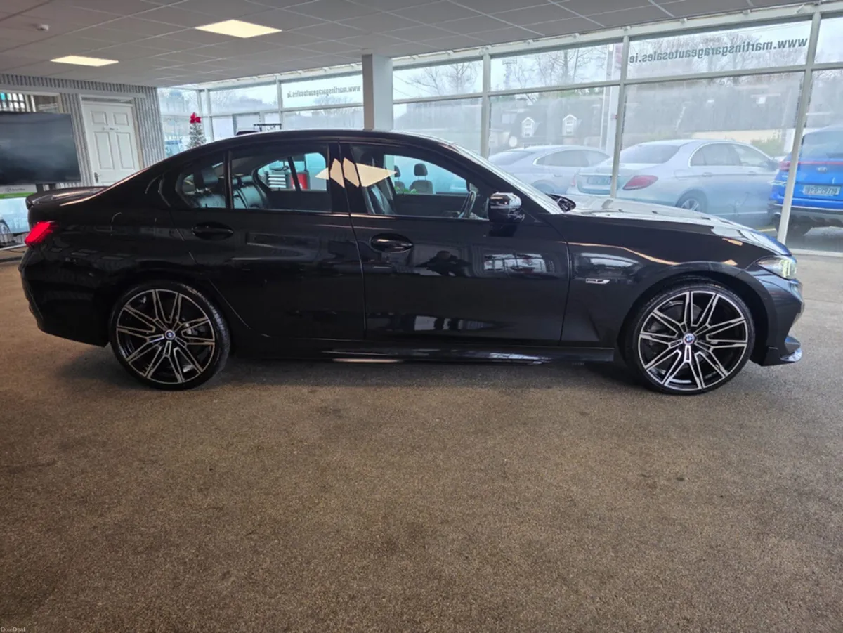 BMW 3-Series S3SI 4DR AUTO - Image 3