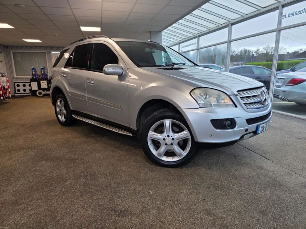 Mercedes-Benz M-Class CDI 5DR A 4DR - Image 1