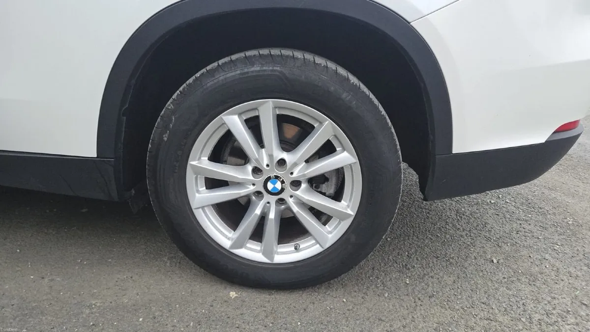 BMW X5 low millage - Image 4