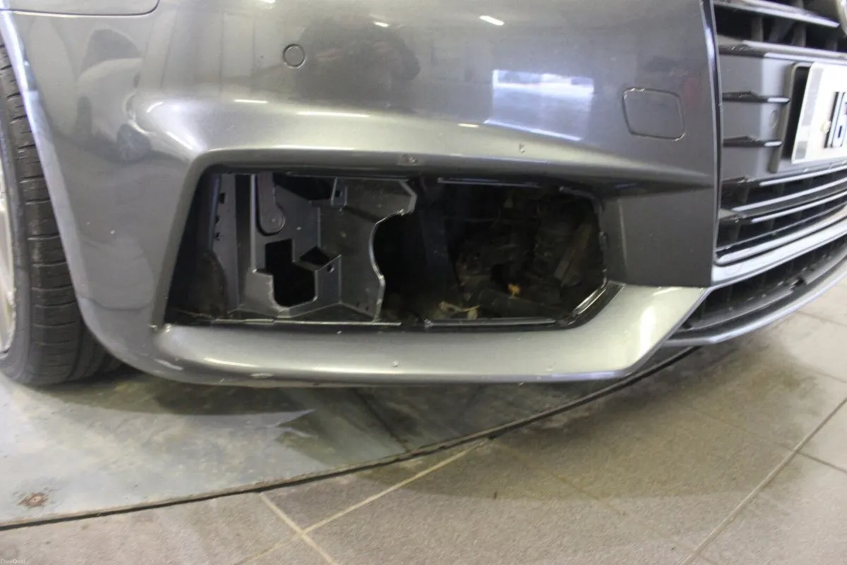 Audi A4 2.0TDI 190HP S tronic S Line AUTO - TENDER - Image 3