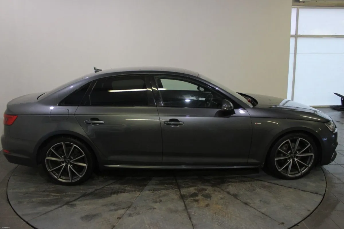 Audi A4 2.0TDI 190HP S tronic S Line AUTO - TENDER - Image 4
