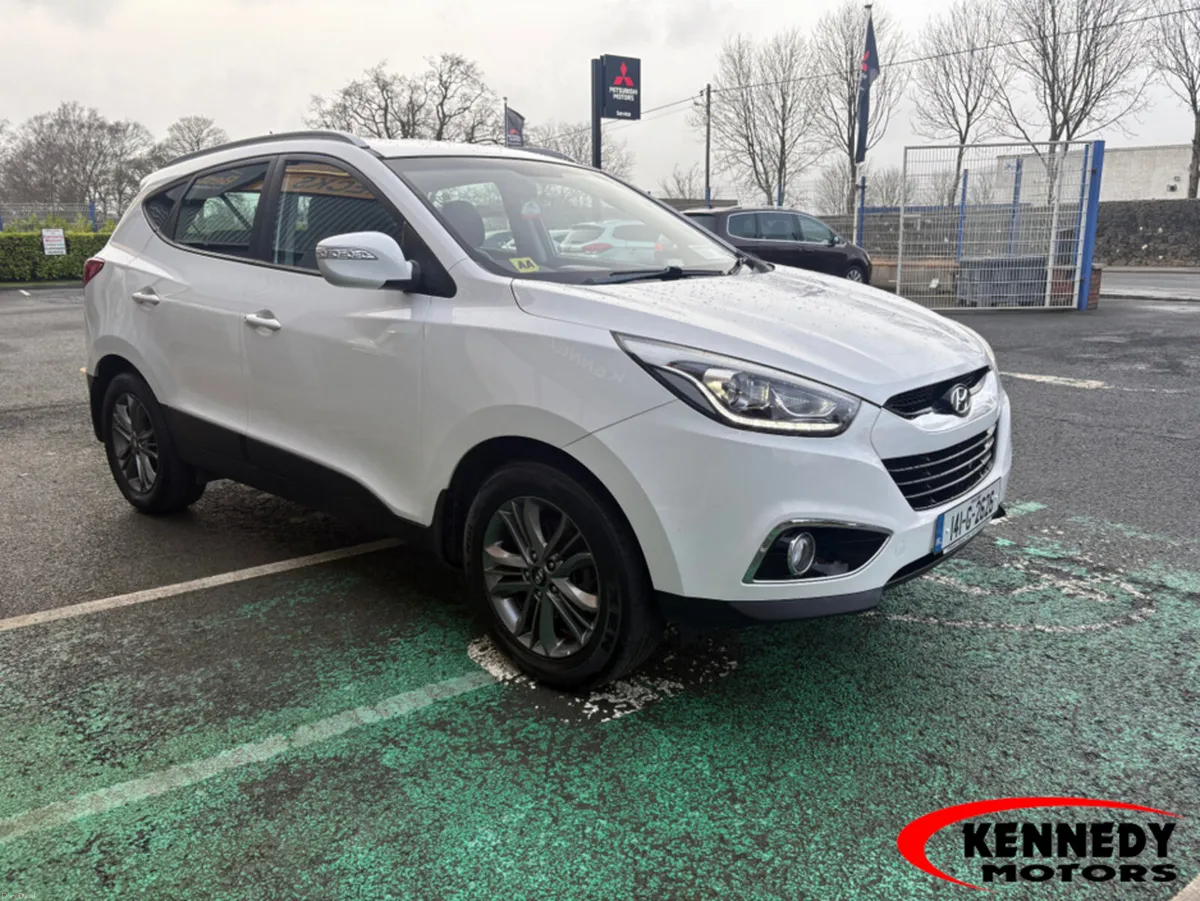 Hyundai ix35 1.7 EXECUTIVE 4DR - Image 2