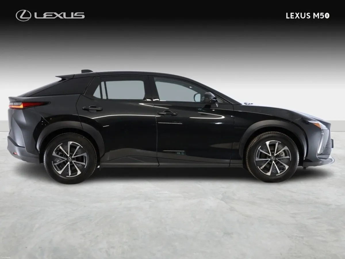 Lexus RZ 300e Executive - Image 3