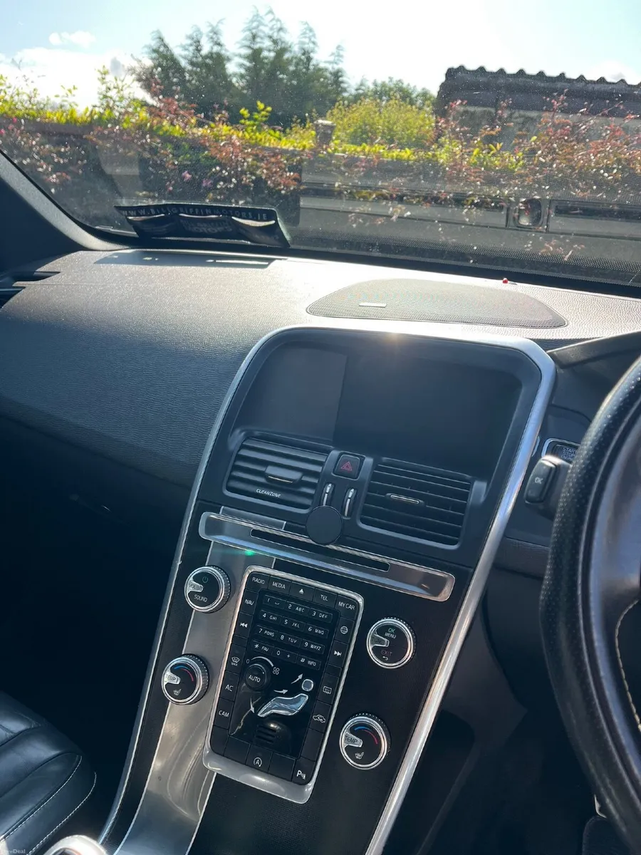 Volvo XC60 2016 - Image 3