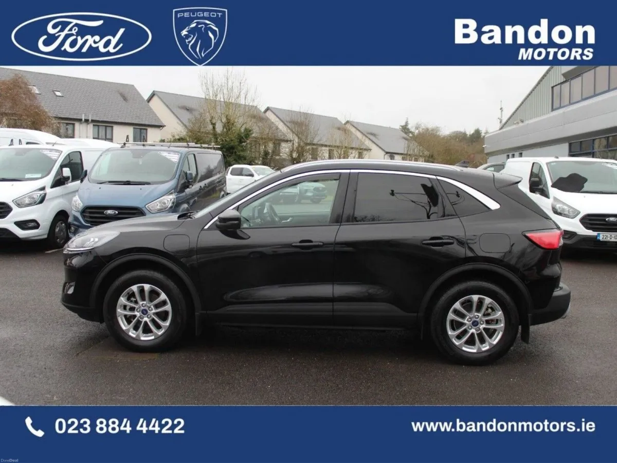 Ford Kuga 2.5 Duratec 225PS PHEV Titanium Auto - Image 3