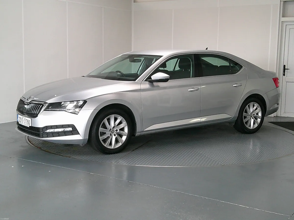 Skoda Superb 2022 - Image 3